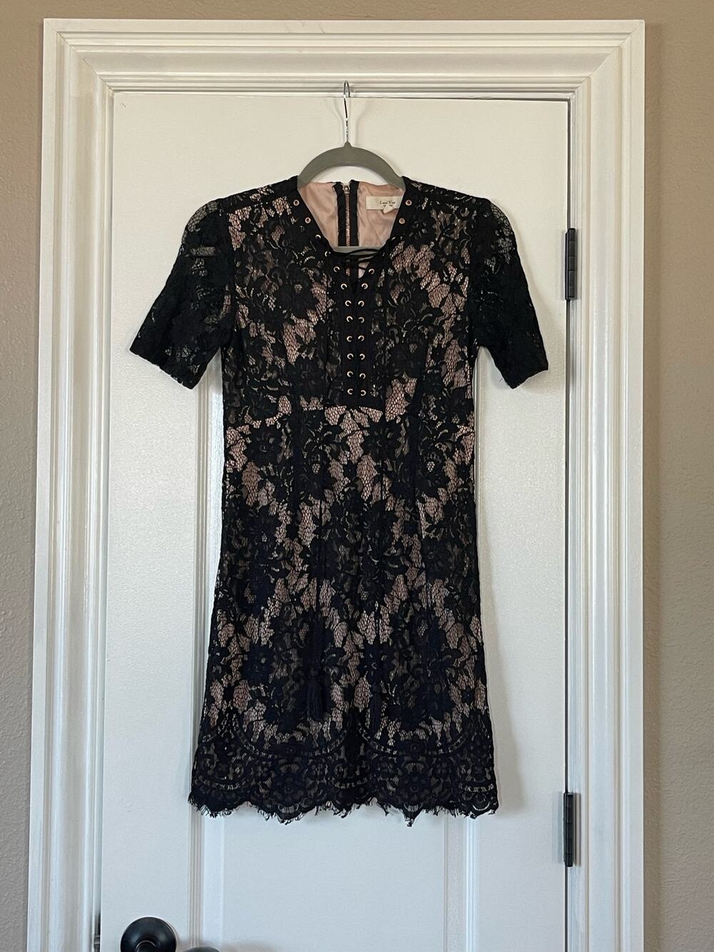 Love tree  Women's Black Lace Dress Size Medium